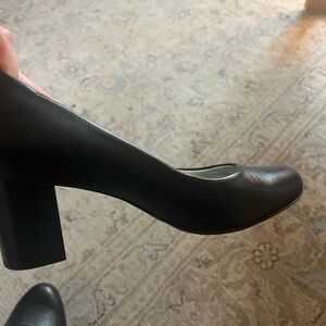 Marc Joseph Black pumps